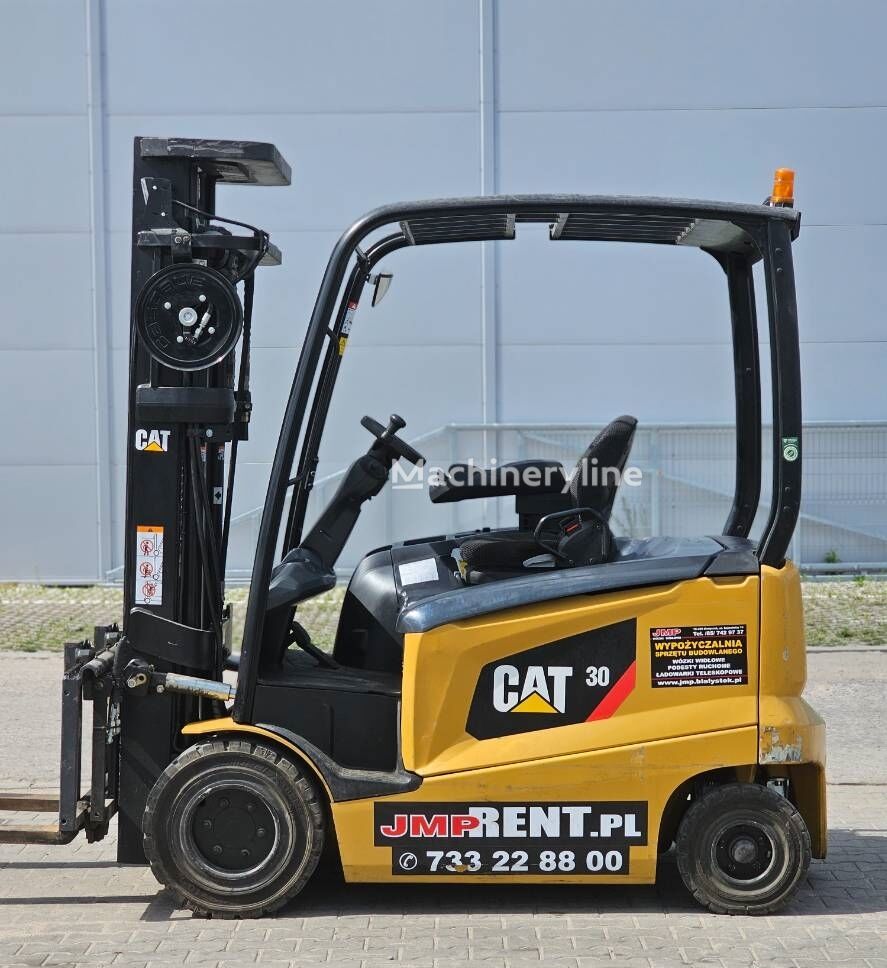 2016 Caterpillar EP 30 CN Electric Forklift for sale — view 3
