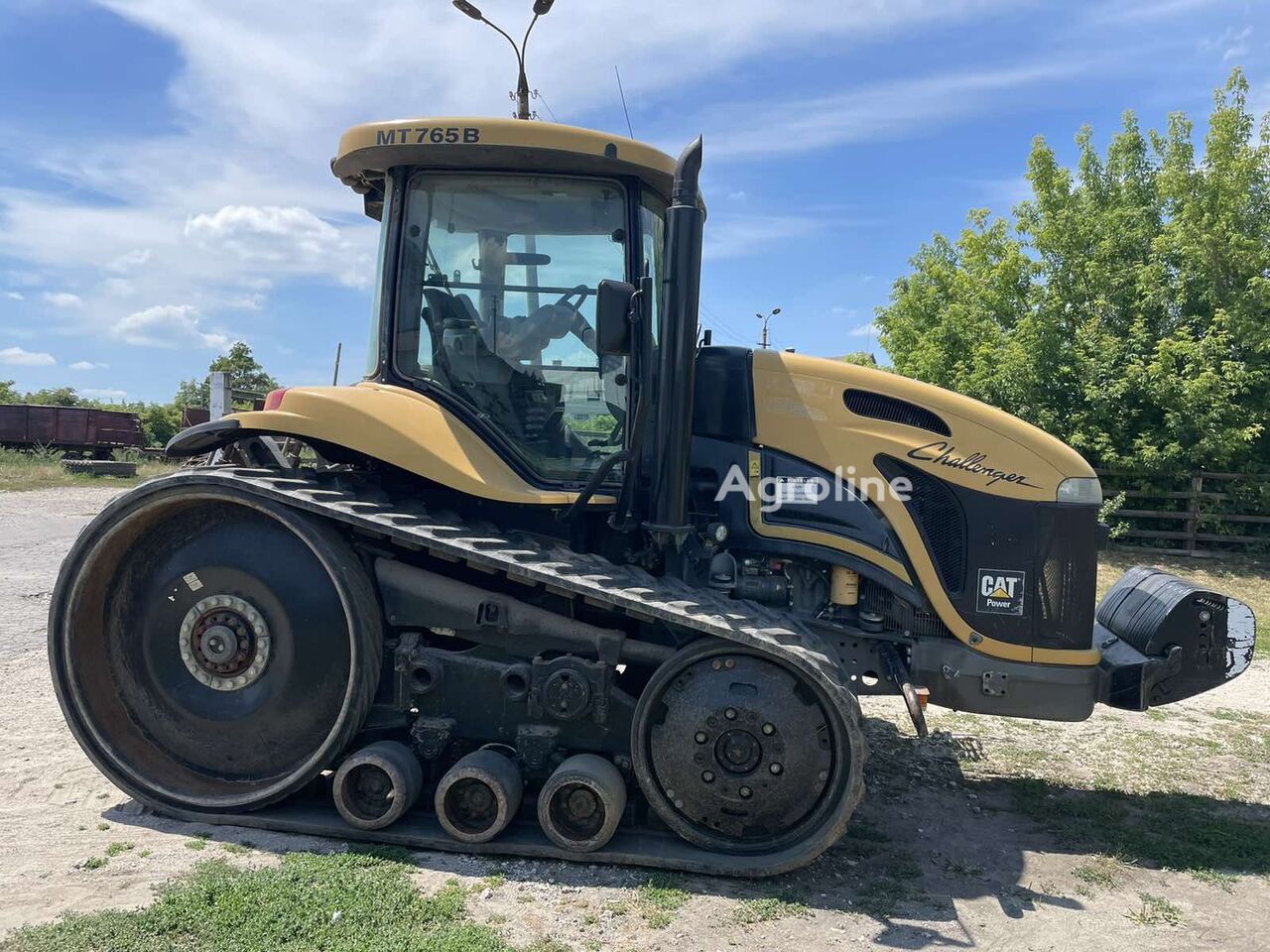 2009 Challenger MT 765 B Tractor - Track for sale — view 2
