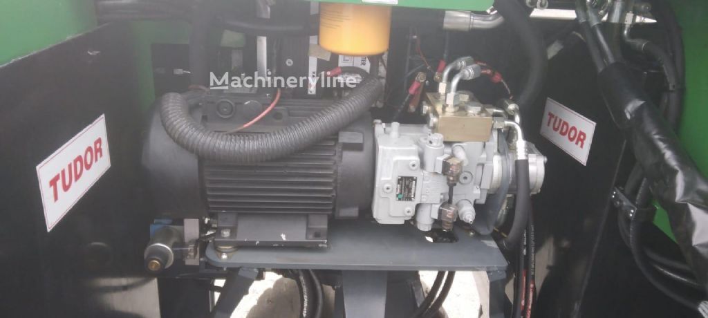 2008 Combilift C4000E Sideloader for sale — view 3