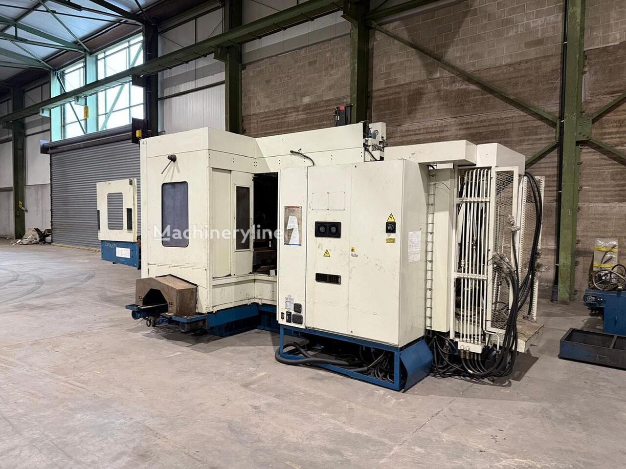 Daewoo X 1250 - Y 1000 - Z 1000 Machining Center for sale — view 2