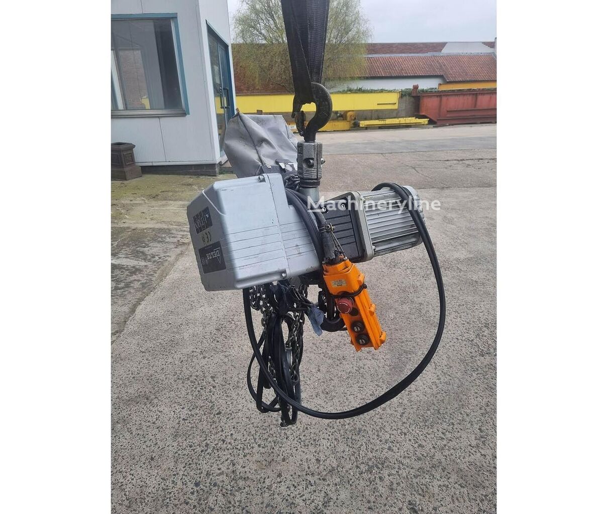 Delta Electric Chain Gantry Crane for sale — view 3