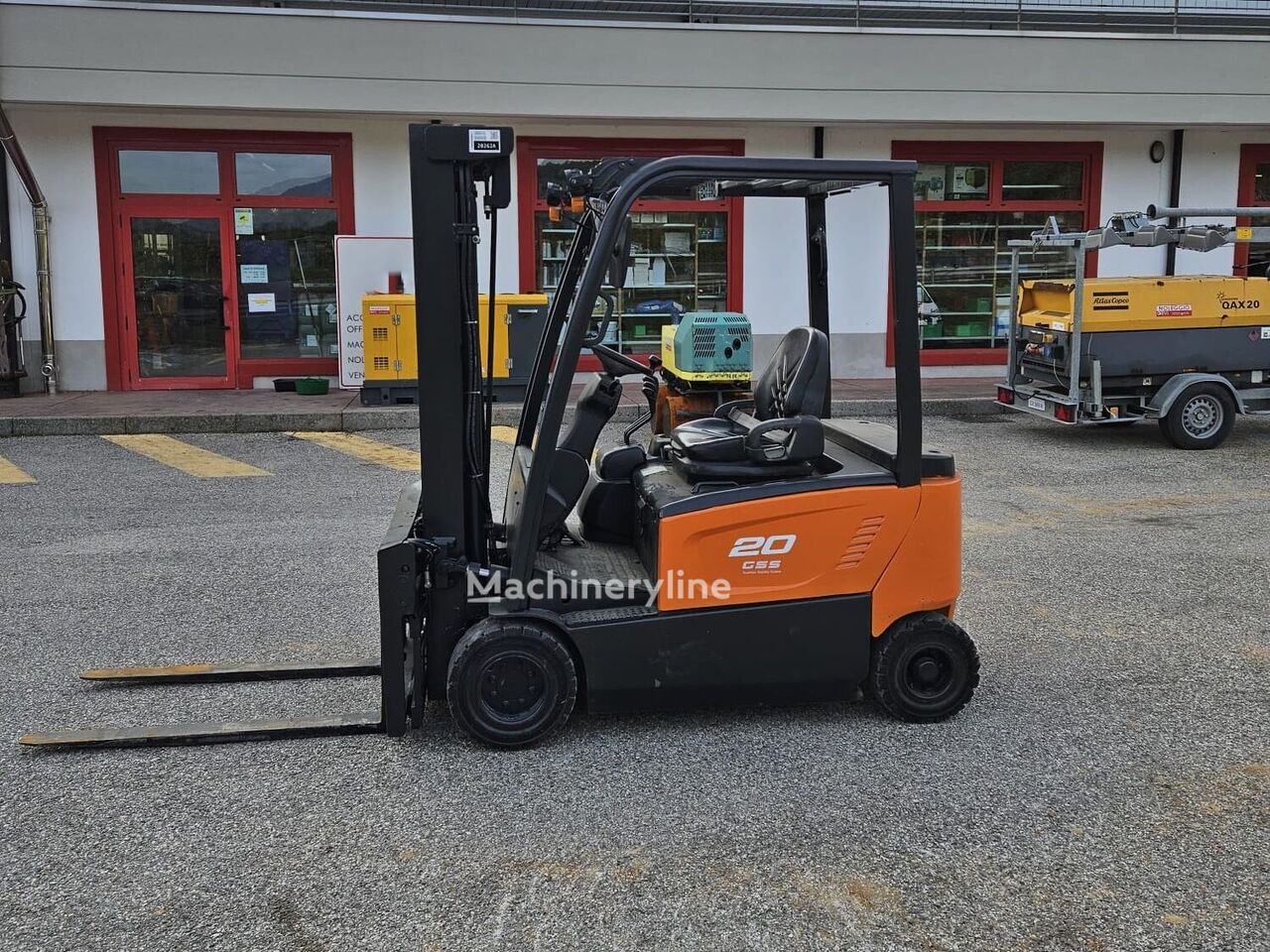 2017 Doosan B20X-7 Electric Forklift for sale — view 2