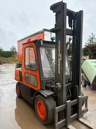 2008 Doosan D45SC - Diesel Forklift for sale — view 2