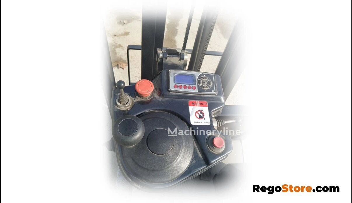 EP Equipment CPD12TVE3 MAX-3 Three-Wheel Forklift for sale — view 3