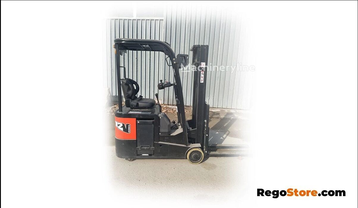 EP Equipment CPD12TVE3 MAX-3 Three-Wheel Forklift for sale — view 4