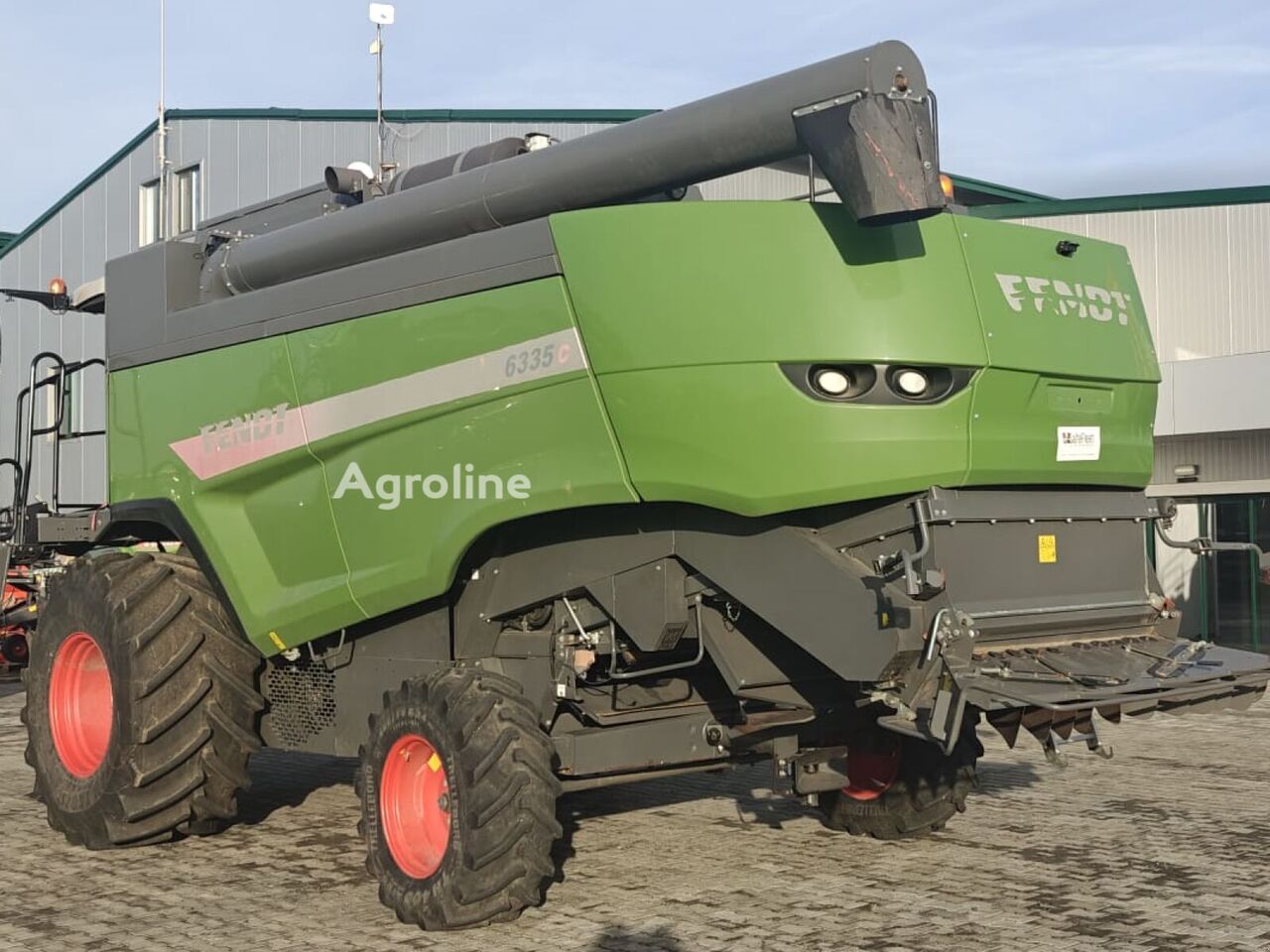 2016 Fendt 6335 C Harvester - Grain for sale — view 3