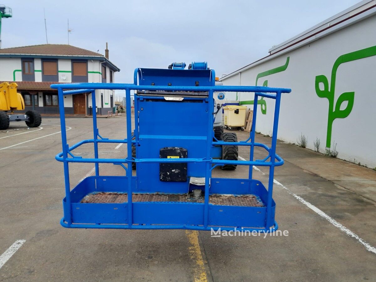 2013 Genie Z-45-25 J Articulating Boom Lift for sale — view 2