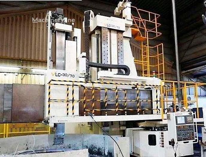 2004 Hankook VLC 30 70 Lathe for sale