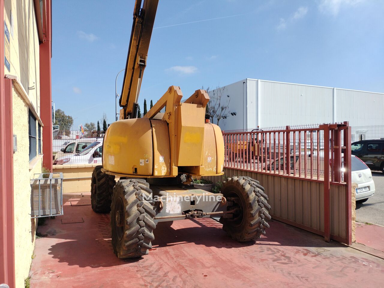 2004 Haulotte HA20PX Articulating Boom Lift for sale — view 2