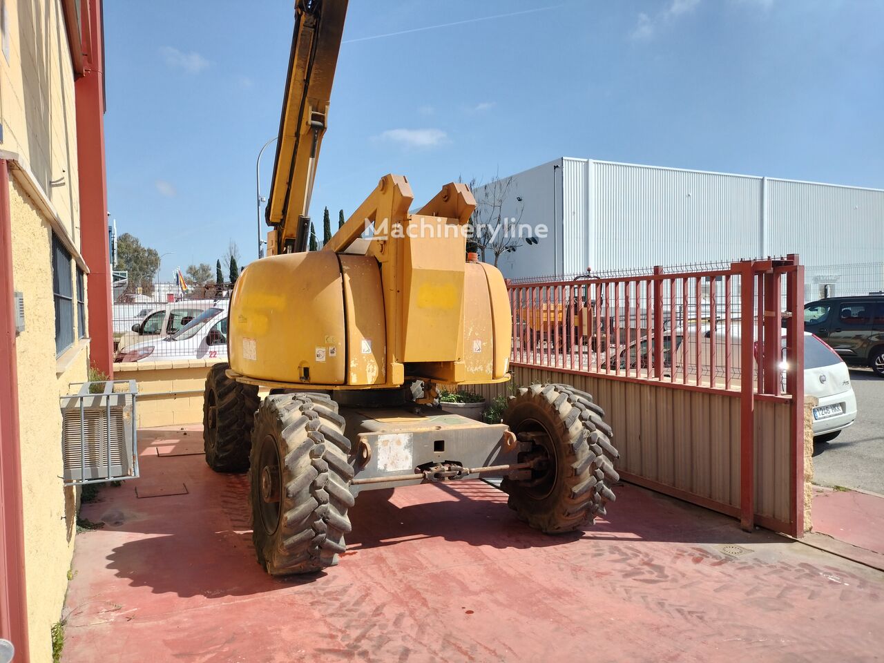2004 Haulotte HA20PX Articulating Boom Lift for sale — view 3