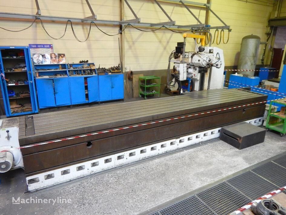 Huron Milling Machine for sale — view 2