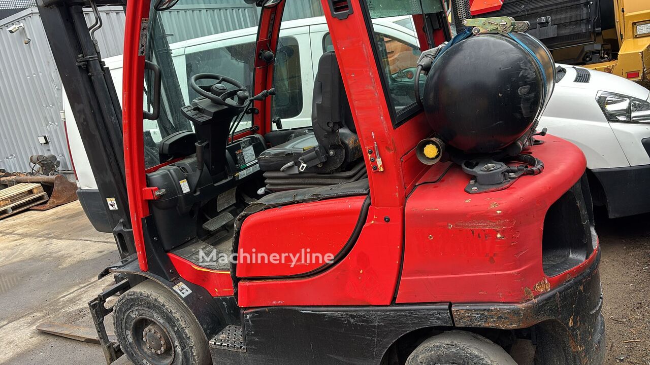 2011 Hyster 25 Gas Forklift for sale — view 2