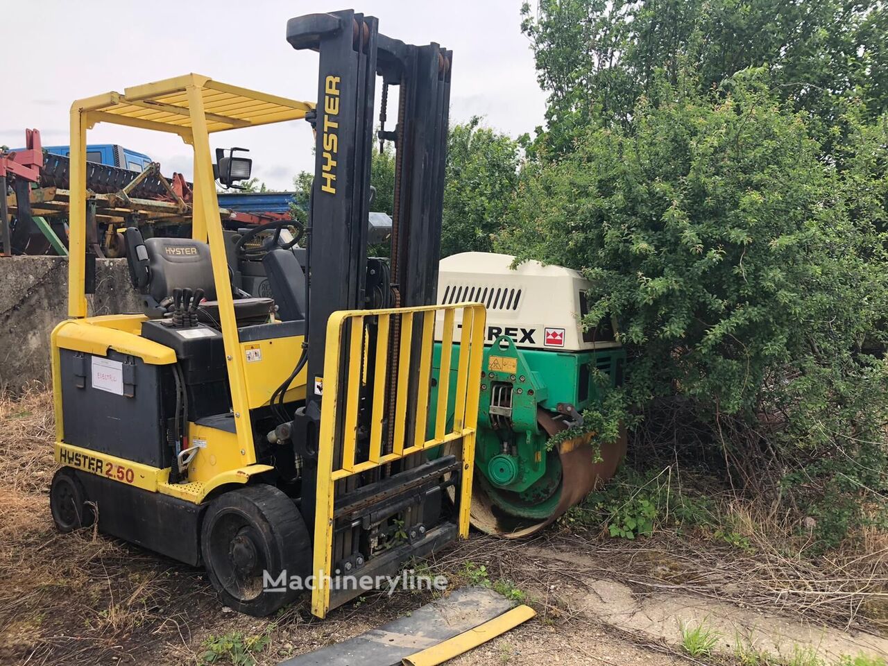 2003 Hyster E 2.50 XM Electric Forklift for sale