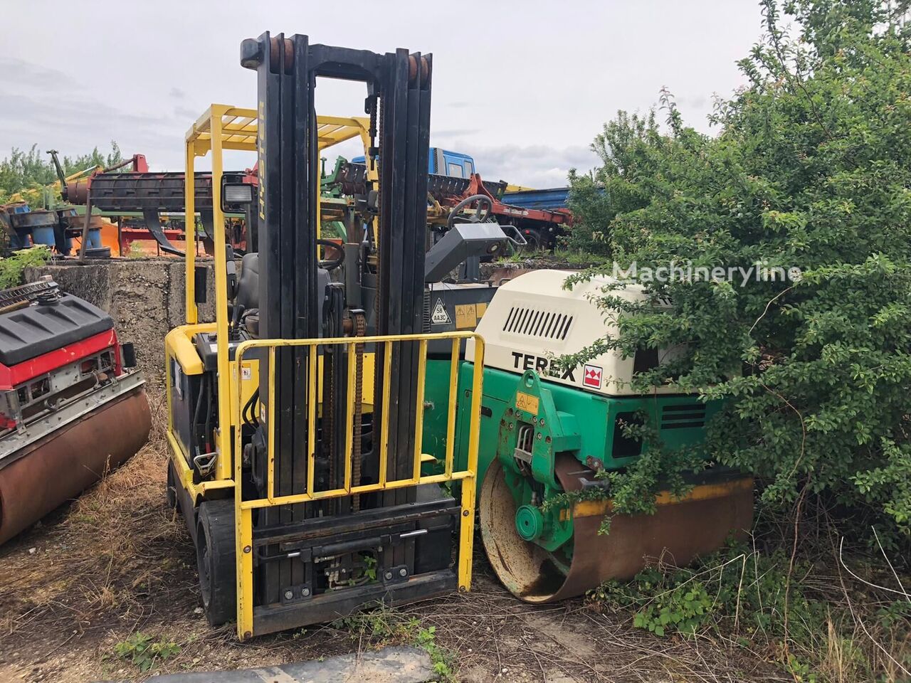 2003 Hyster E 2.50 XM Electric Forklift for sale — view 2