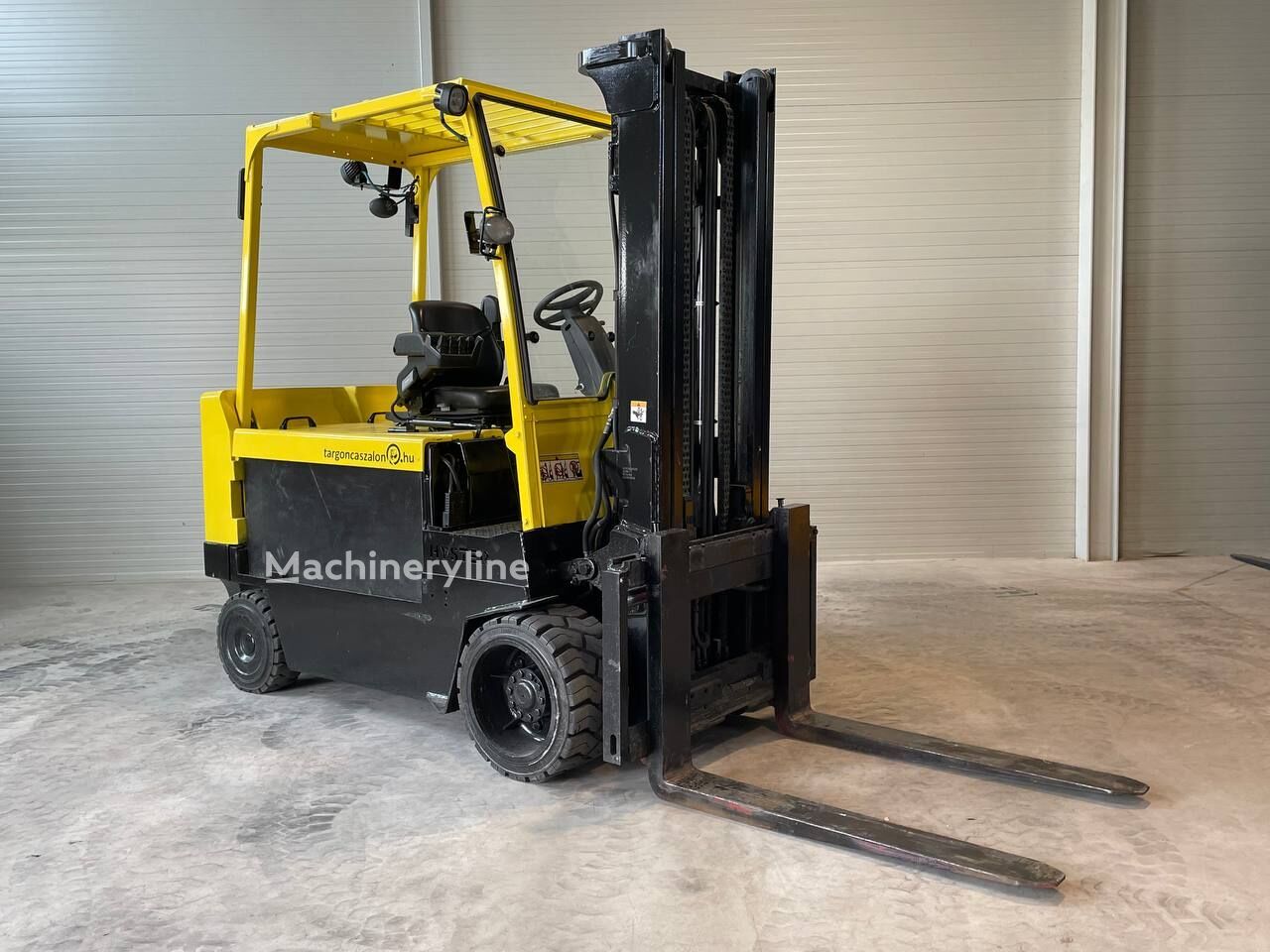 2010 Hyster E5.50XL Electric Forklift for sale — view 2