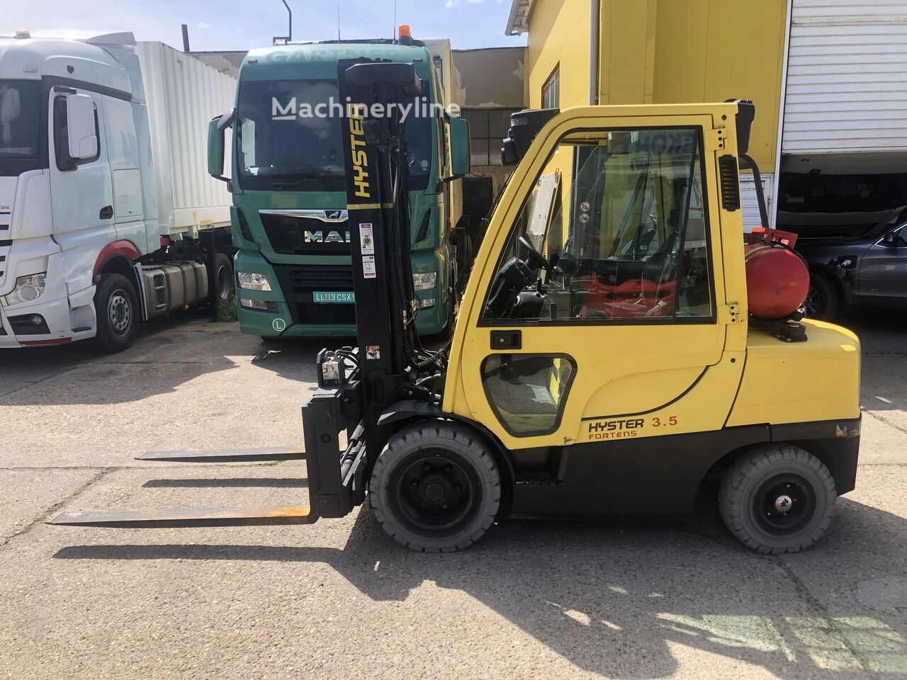 2013 Hyster H3.5 Diesel Forklift for sale — view 2
