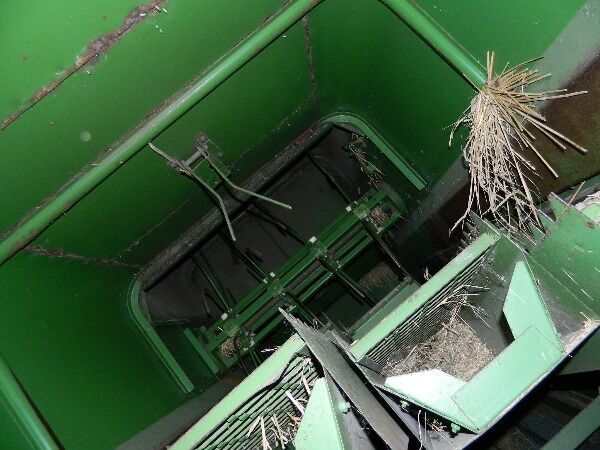 1980 John Deere 960 Harvester - Grain for sale — view 2