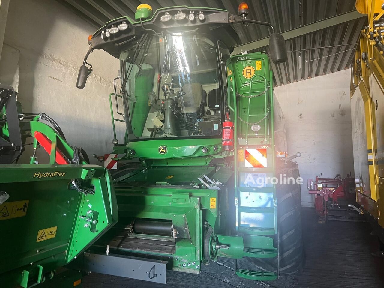 2011 John Deere T550 Harvester - Grain for sale