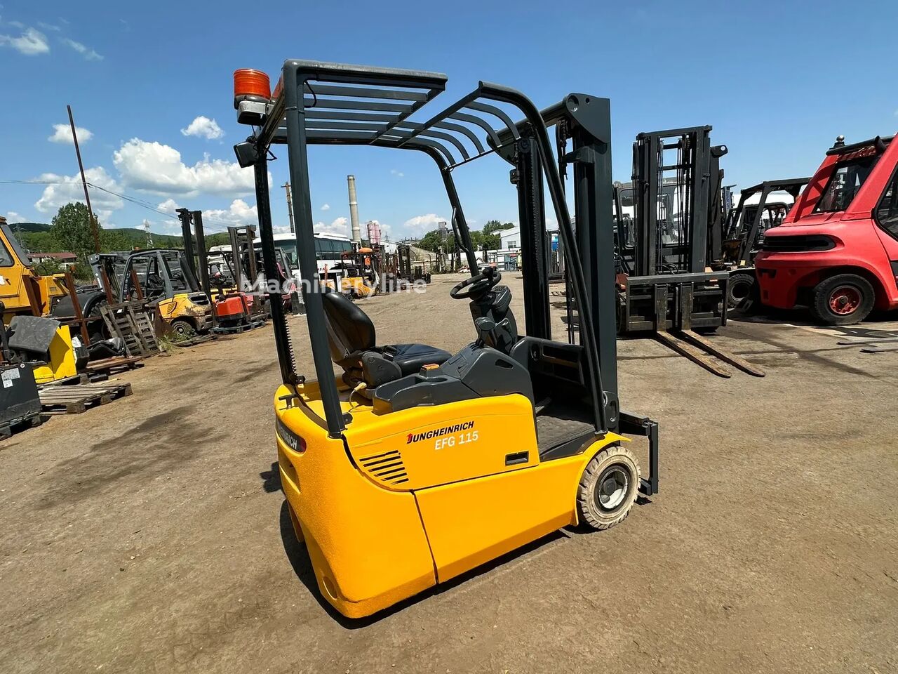 Jungheinrich EFG 115 Three-Wheel Forklift for sale — view 3