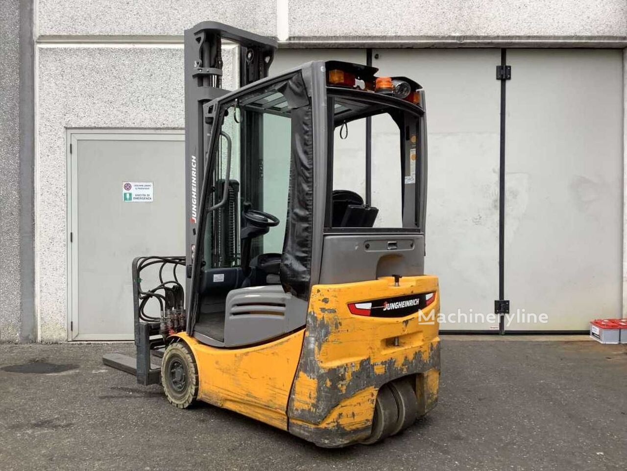 2018 Jungheinrich EFG 215 Three-Wheel Forklift for sale — view 2