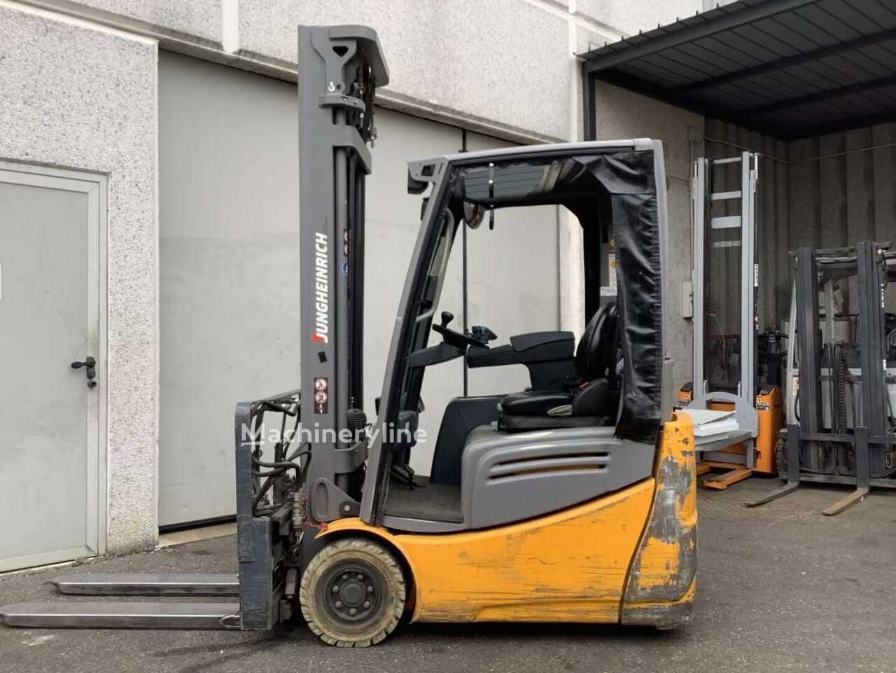 2018 Jungheinrich EFG 215 Three-Wheel Forklift for sale — view 3