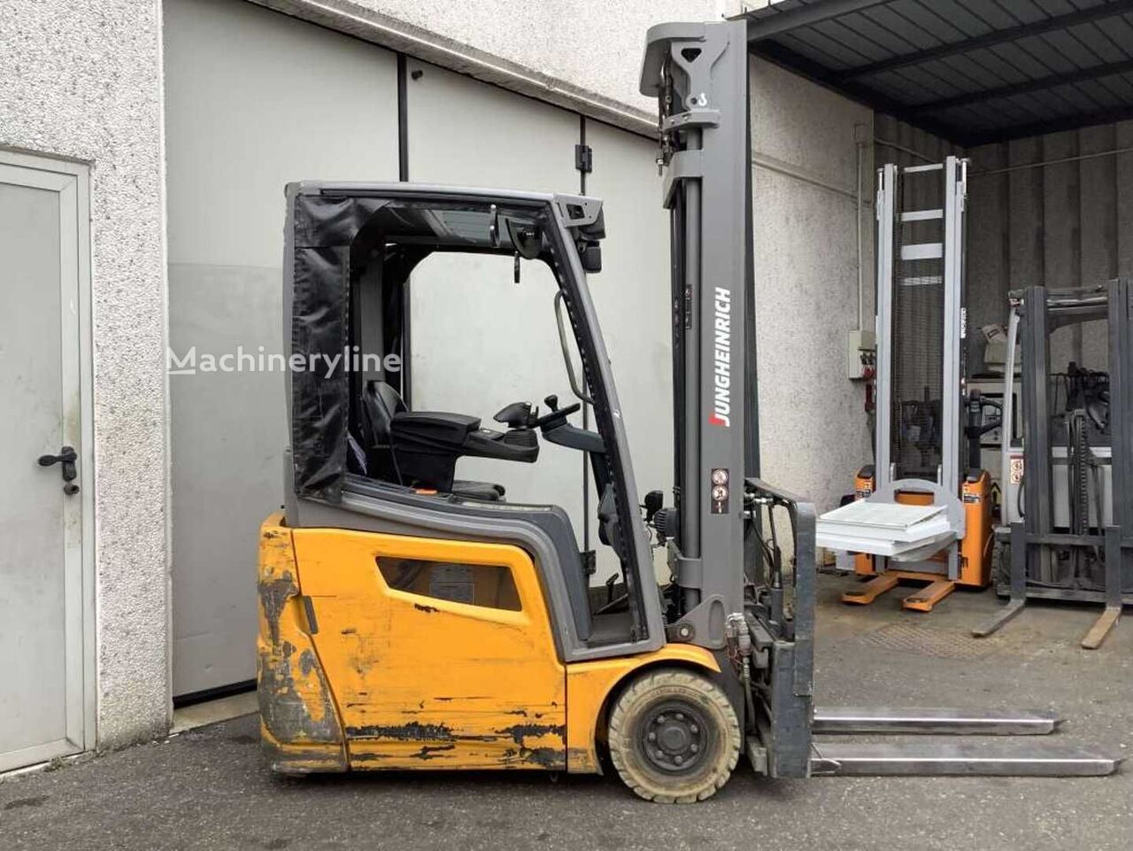 2018 Jungheinrich EFG 215 Three-Wheel Forklift for sale — view 5