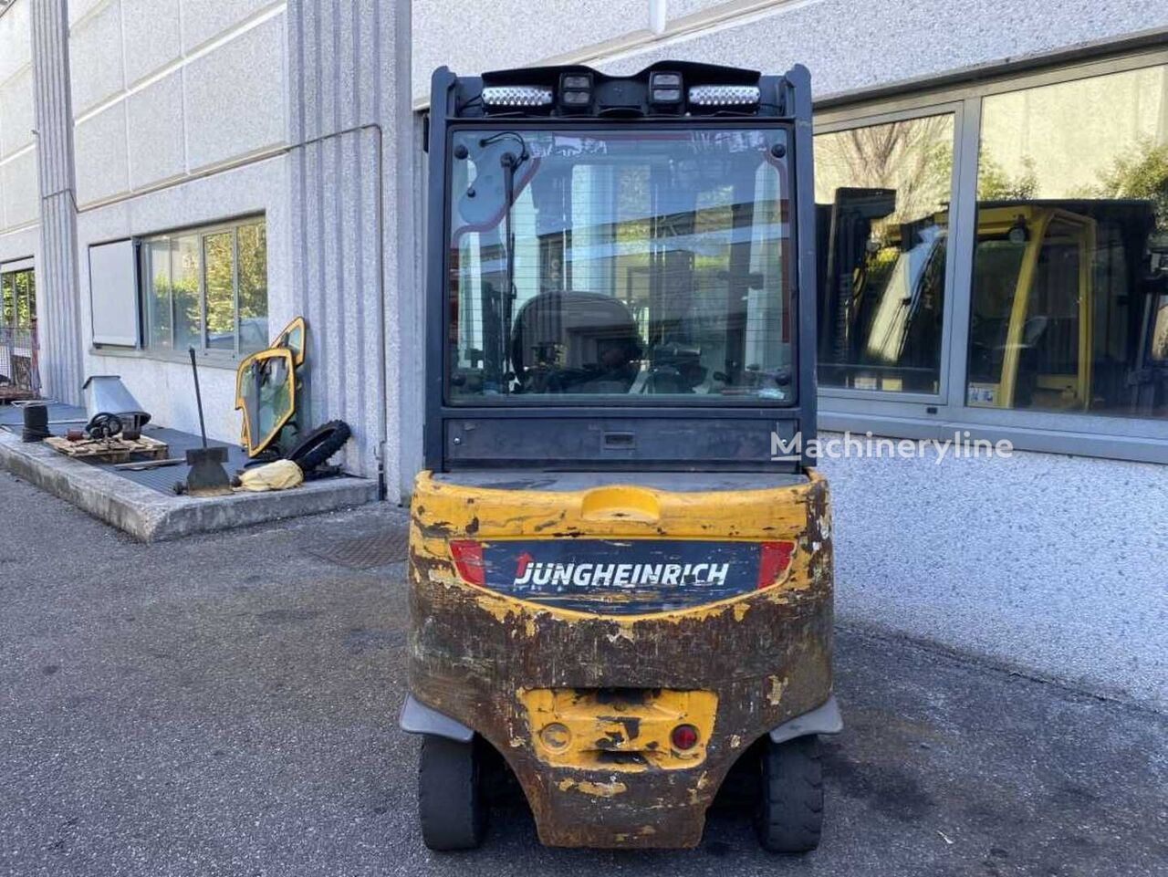 Jungheinrich EFG 425K Electric Forklift for sale — view 3