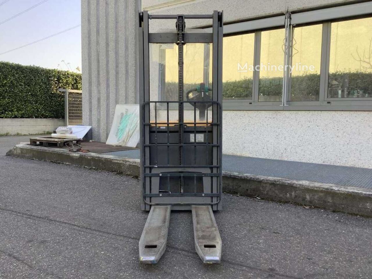 2016 Jungheinrich EJC 110 Pallet Truck for sale — view 5