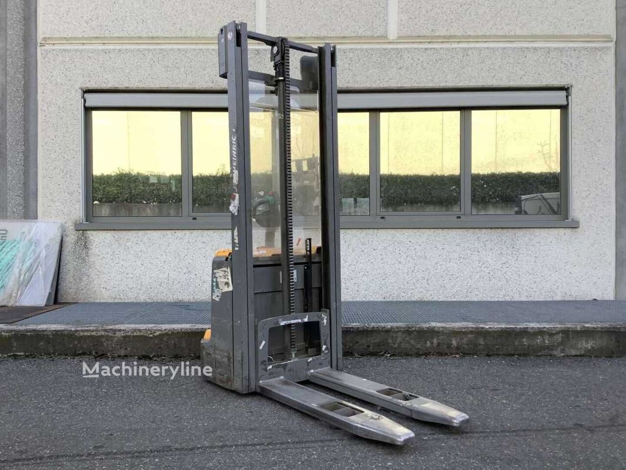 Jungheinrich EJC 112 Pallet Truck for sale — view 2