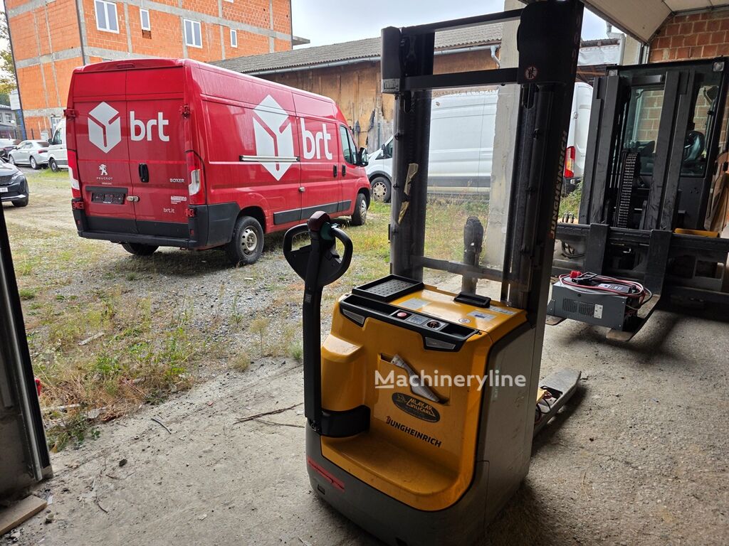 Jungheinrich EJC 212 DZ 470 Pallet Truck for sale — view 3