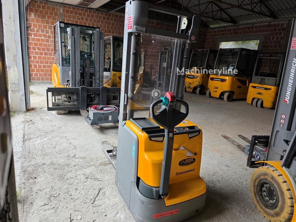 Jungheinrich EJC 212 DZ 470 Pallet Truck for sale — view 4