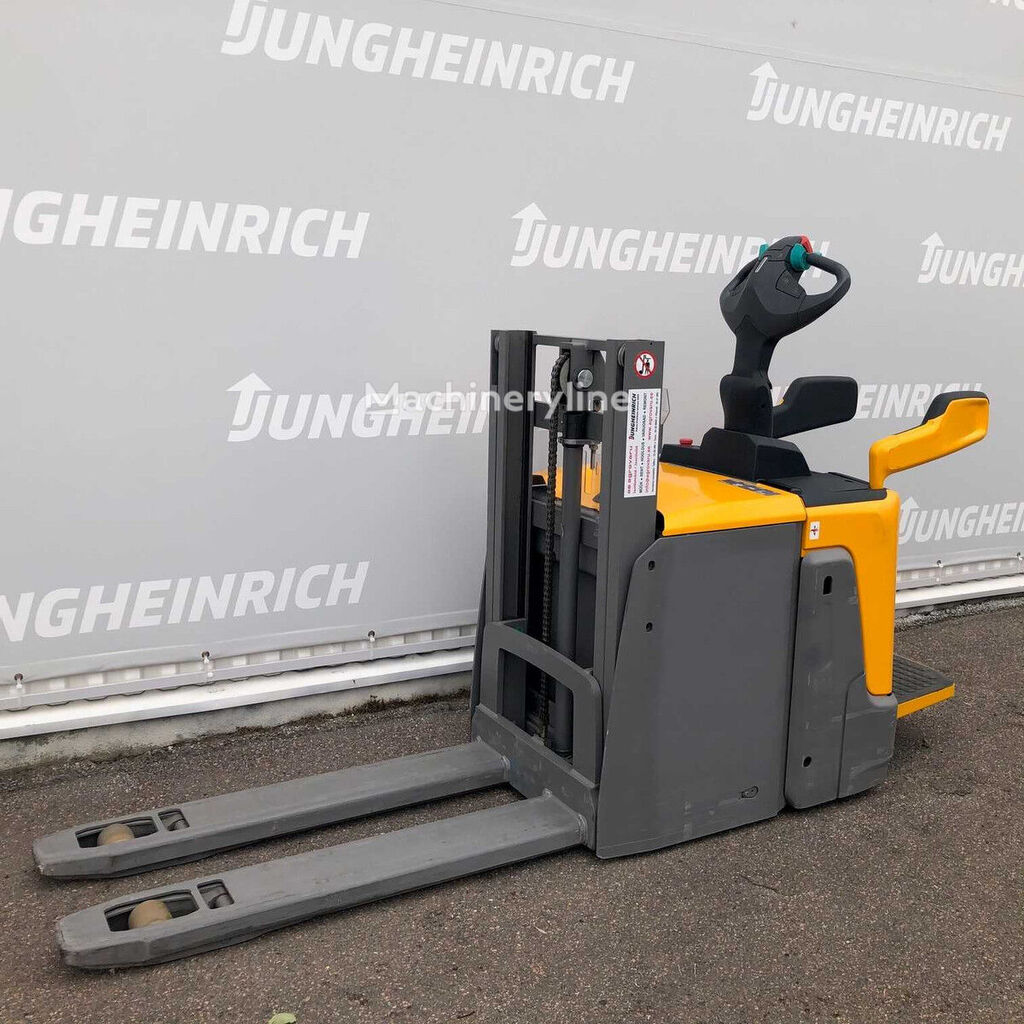 2018 Jungheinrich ERD 220 1660 Z Pallet Truck for sale — view 3