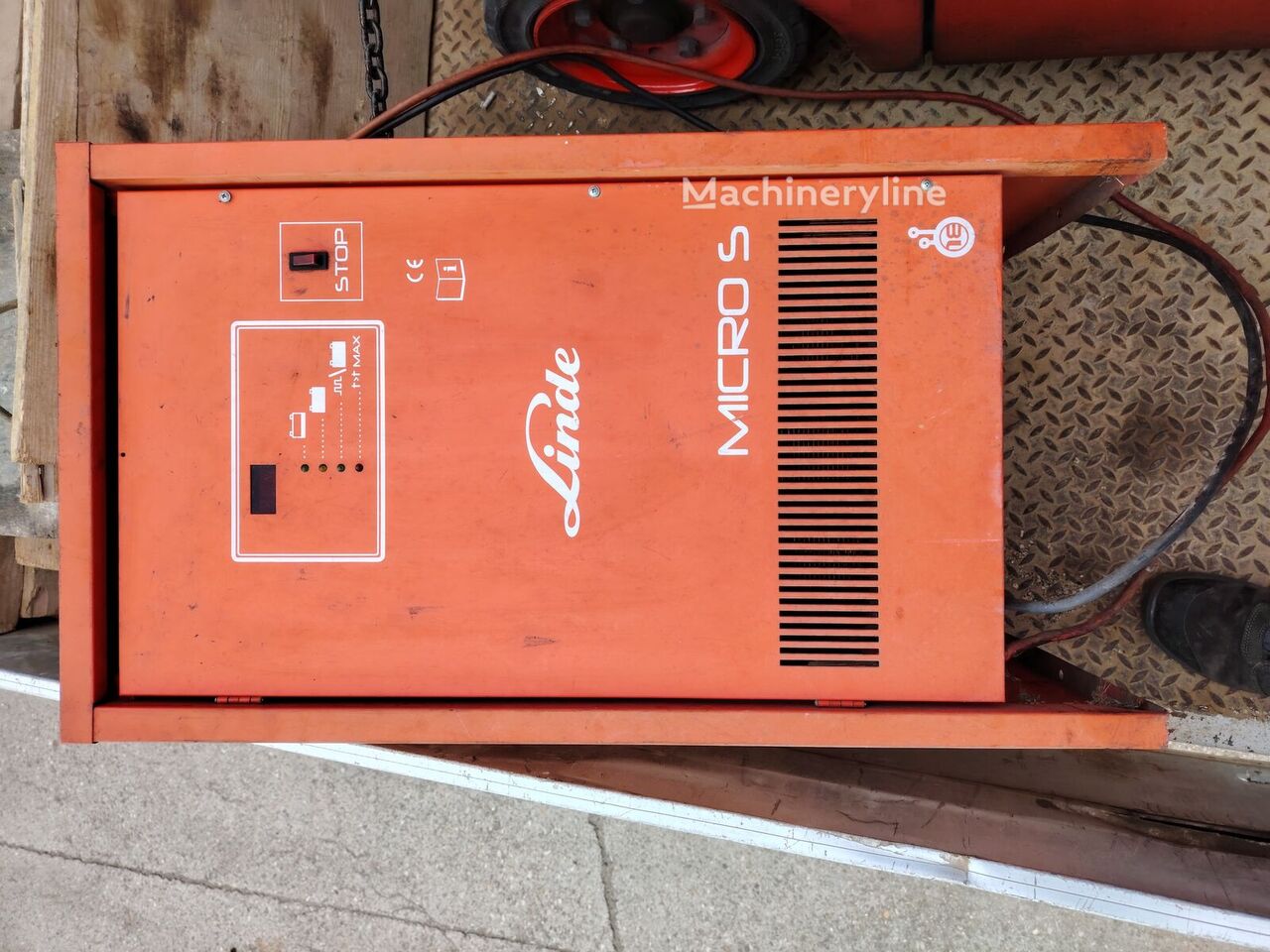 2011 Linde E20 Electric Forklift for sale — view 2