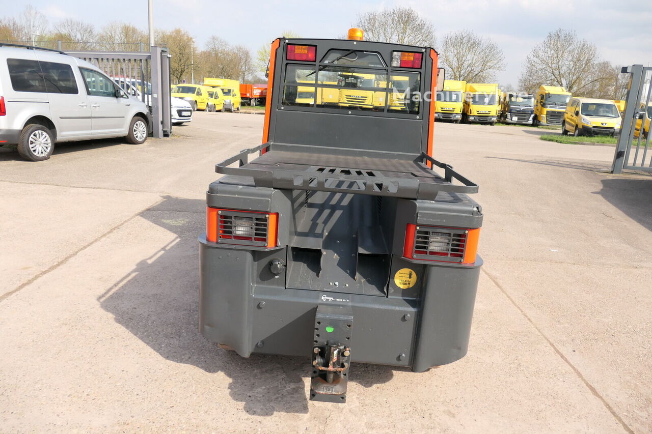 Linde EFZ P250 Tow Tractor for sale — view 5