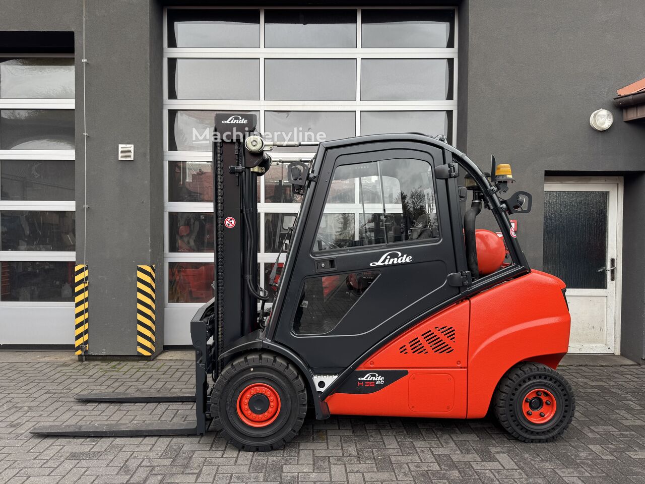 2015 Linde H35T-02 896 Gas Forklift for sale — view 4