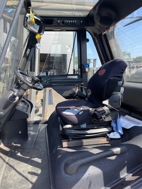 2012 Linde H60T-01 Gas Forklift for sale — view 3