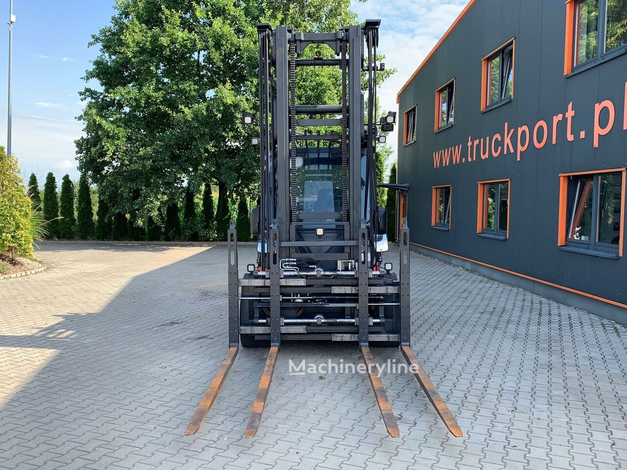 2020 Linde H80T-03 Gas Forklift for sale — view 2