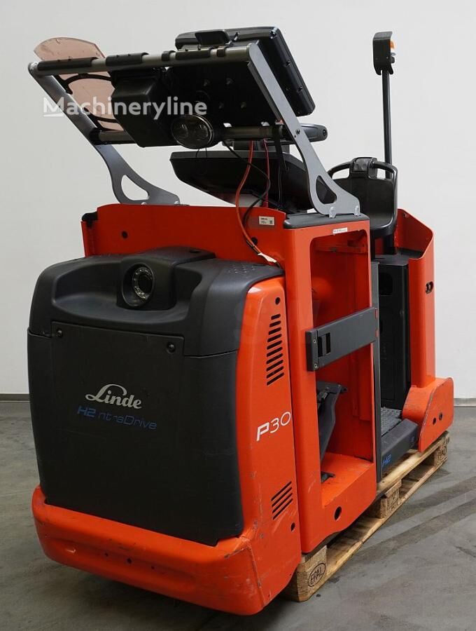 2013 Linde P 30 C 1190 Tow Tractor for sale — view 3
