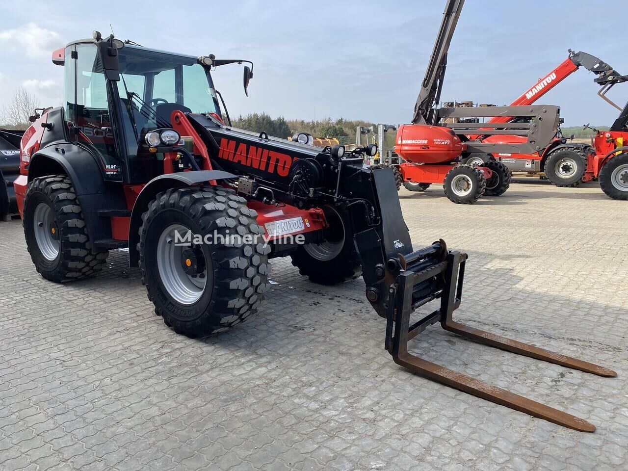 2022 Manitou MLA-T533-145V+ Telehandler for sale — view 5