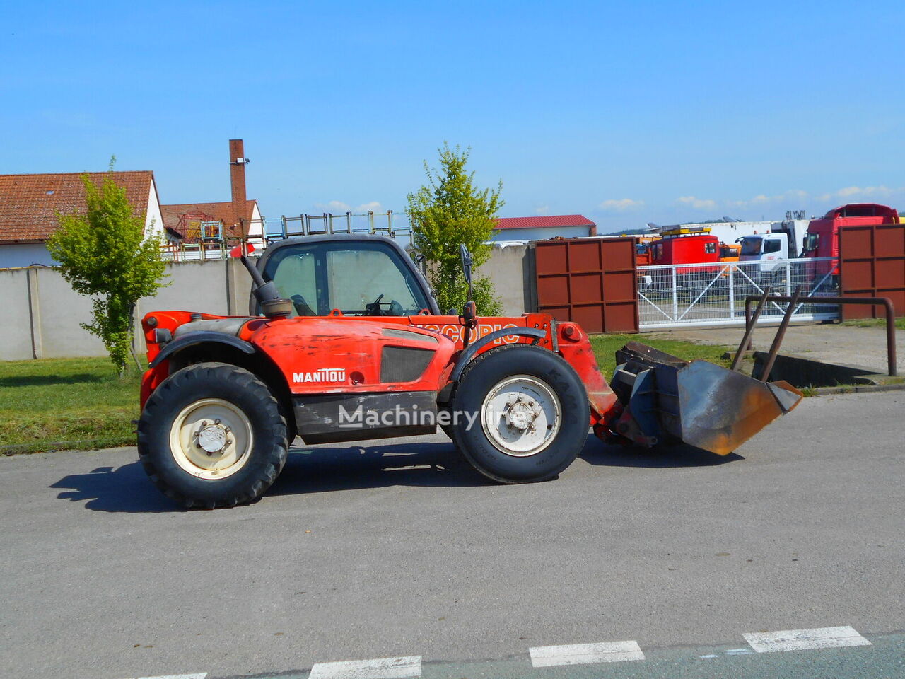2003 Manitou MLT 730 4X4 Telehandler for sale — view 5