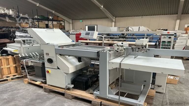 2001 Mathias Baeuerle CAS 52-B Folding Machine for sale — view 4