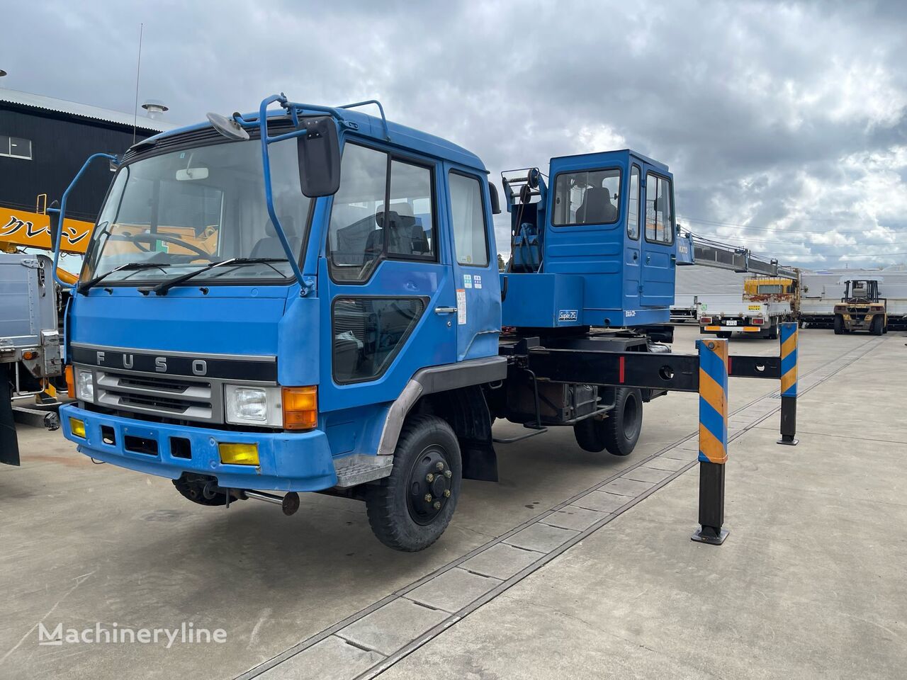 1989 Mitsubishi All Terrain Crane for sale — view 2