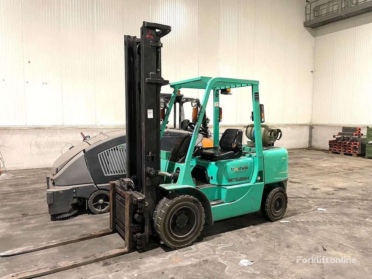 Mitsubishi FG35K Gas Forklift for sale