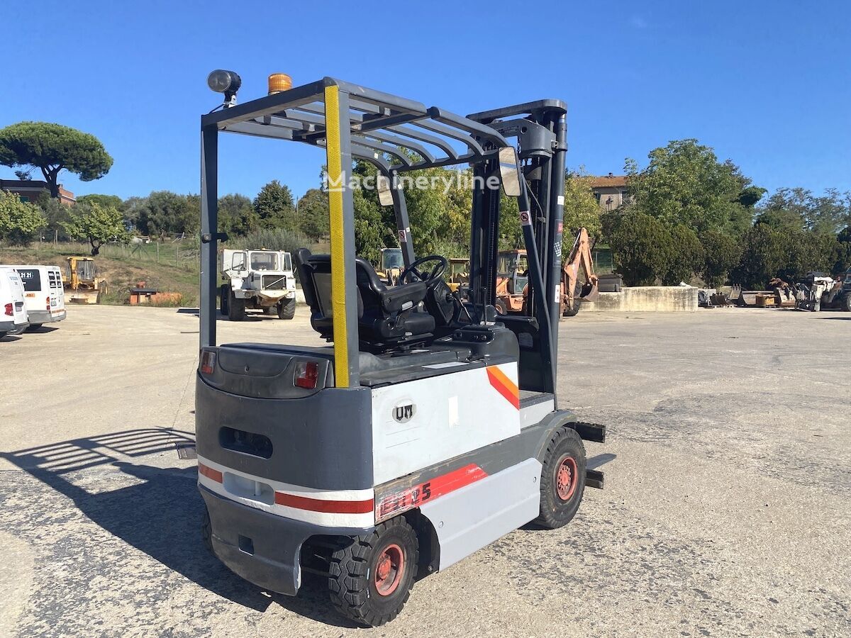 2000 OM EU25 Electric Forklift for sale