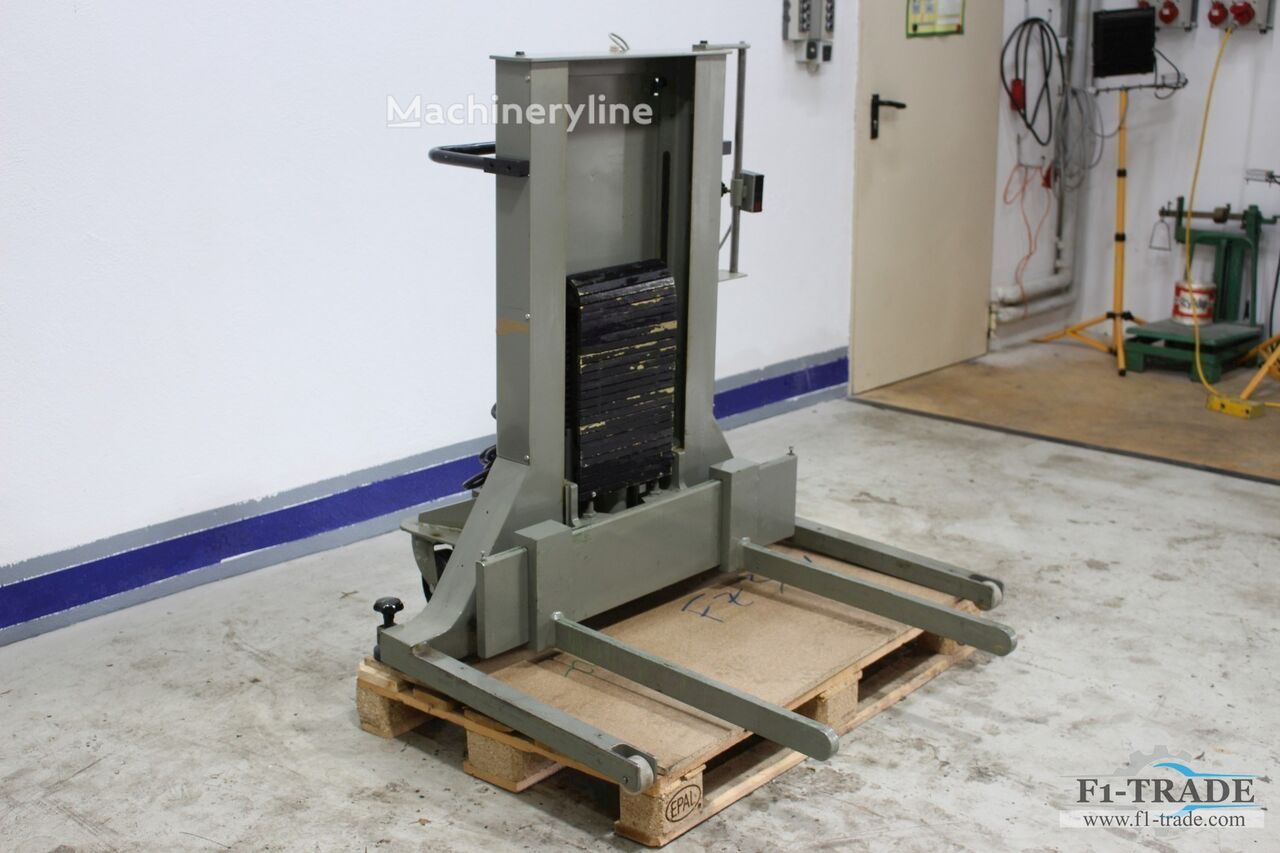 1981 Polar Mohr HL 600 Pile Lifter for sale