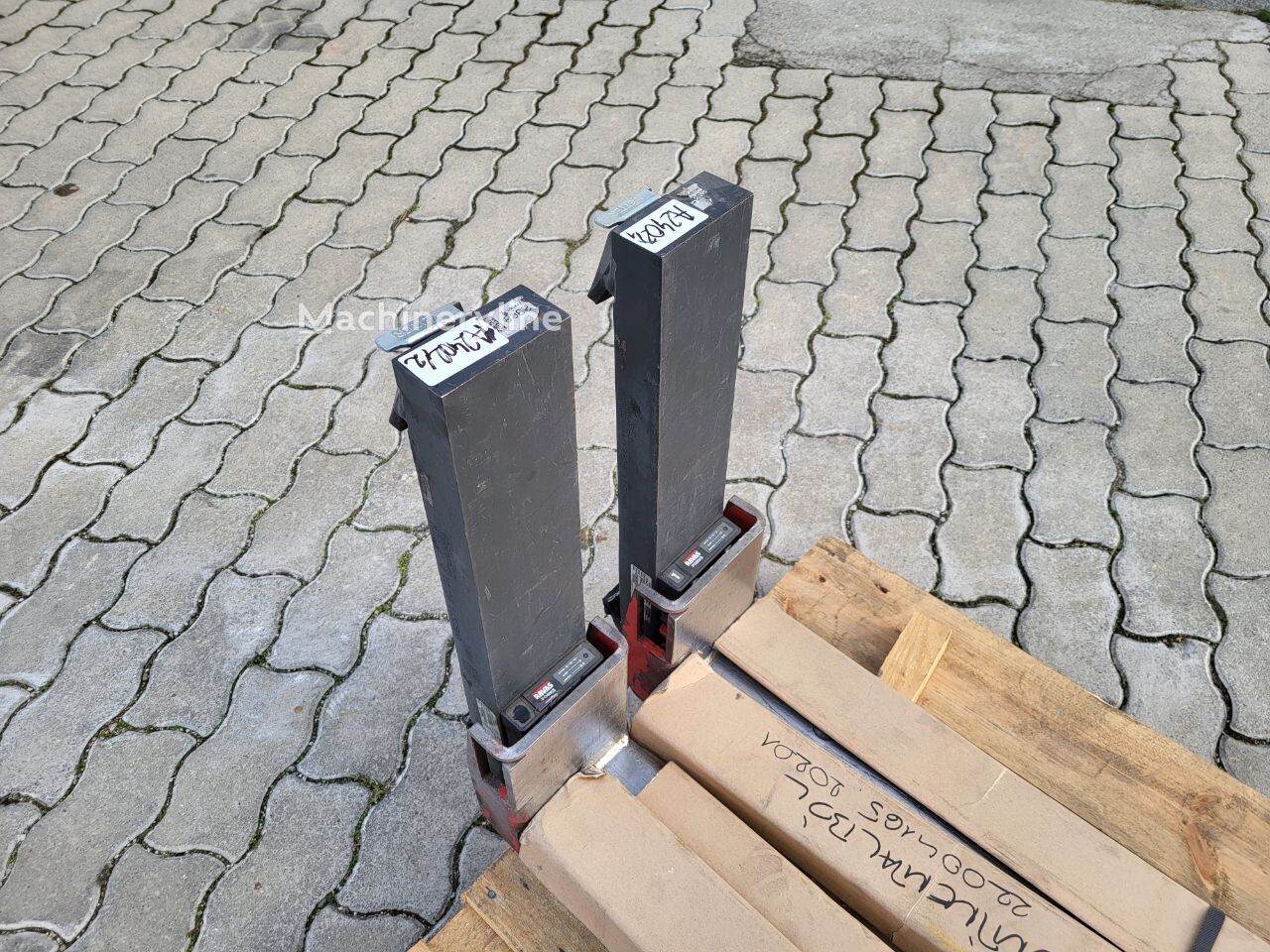 2020 Ravas IFORKS-32 2500 Forklift Attachment for sale — view 2