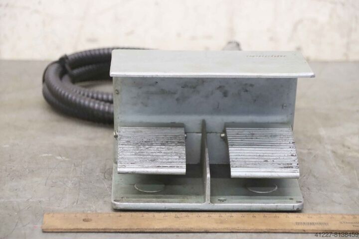 Ssupou YC-260 Machining Center for sale — view 3