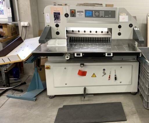 2005 Schneider Senator 78 E-LINE Guillotine for sale — view 3