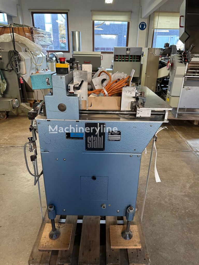 1985 Stahl M 2222 Folding Machine for sale — view 2