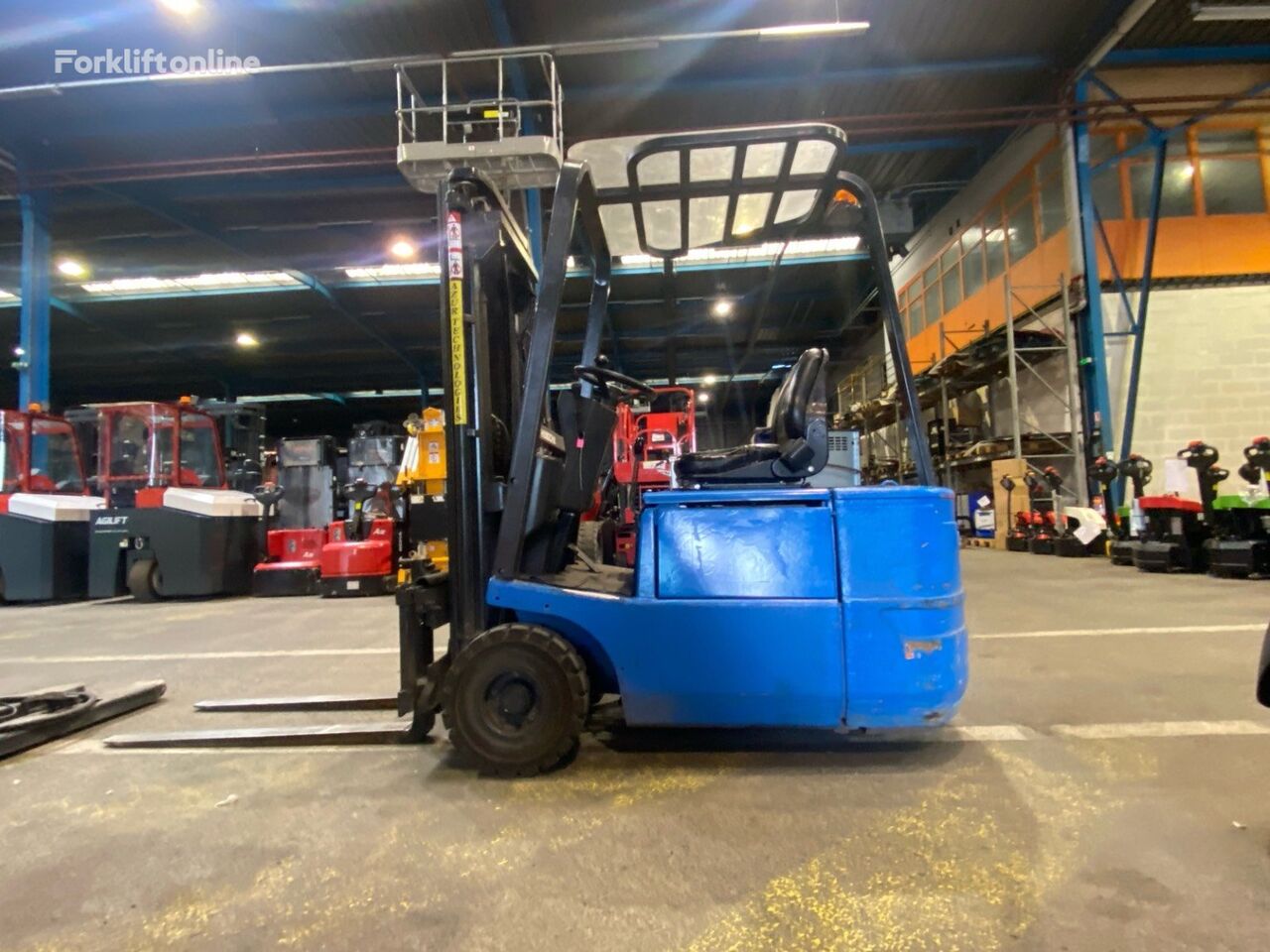 2003 Still R50 15 Three-Wheel Forklift for sale — view 3
